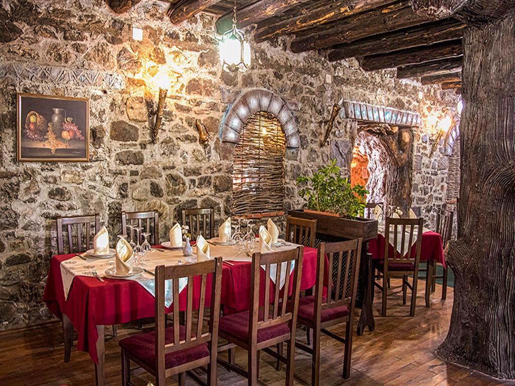 Kriva Resort 엘바산 외부 사진