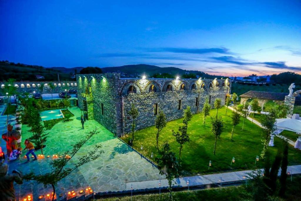 Kriva Resort 엘바산 외부 사진