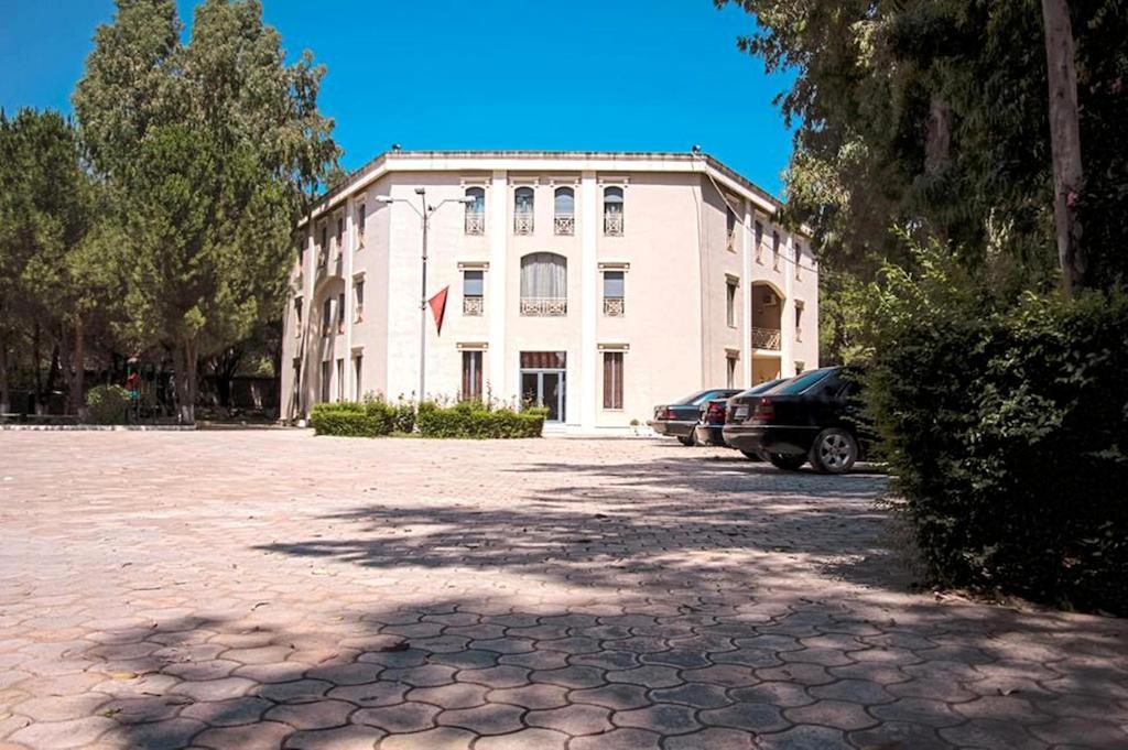 Kriva Resort 엘바산 외부 사진