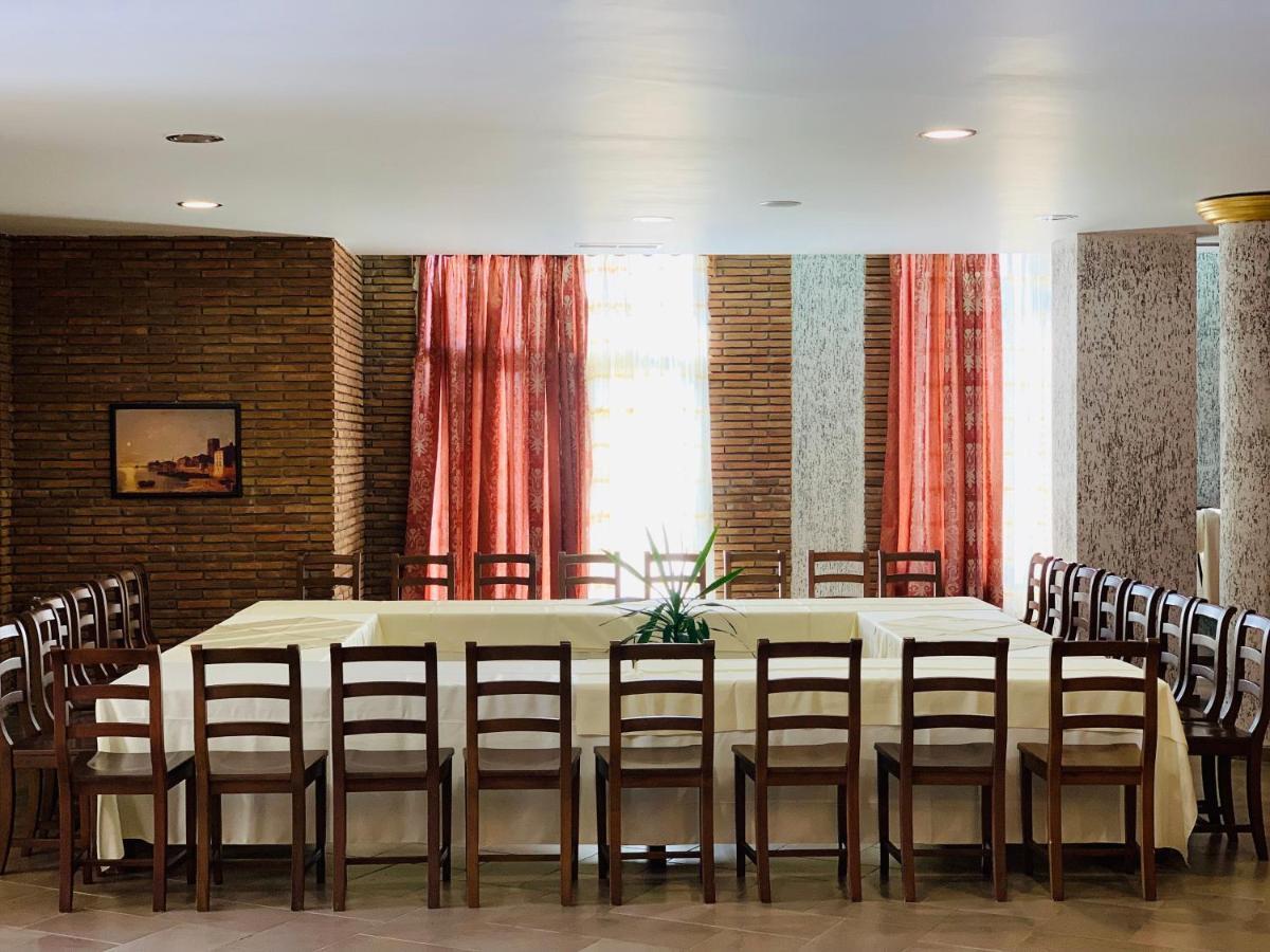 Kriva Resort 엘바산 외부 사진
